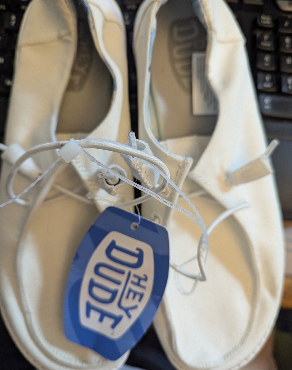 NWT White Hey Dude Wendy Silk Moon Cream Canvas Size W8US Euro 39